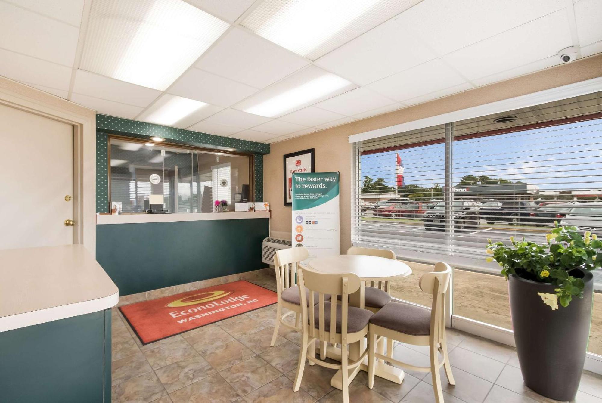 Econo Lodge North Washington Exteriör bild